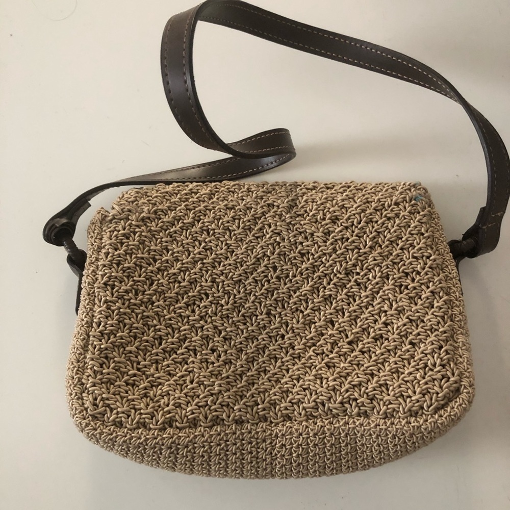 ▫️Woven Tan Shoulder Bag - Picture 5 of 5